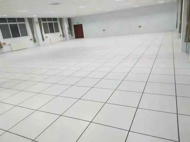 學(xué)校防靜地板用哪種更好？