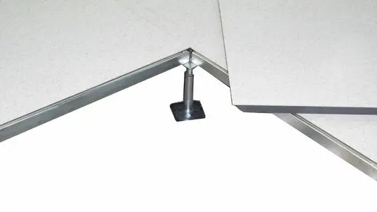 無(wú)邊地板防靜電